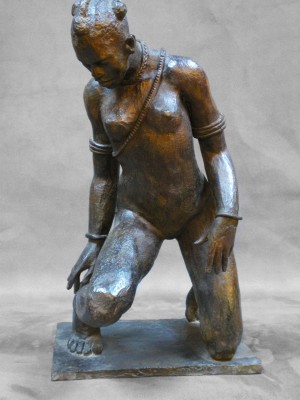 Darbaud_sculptures_femme_accroupie